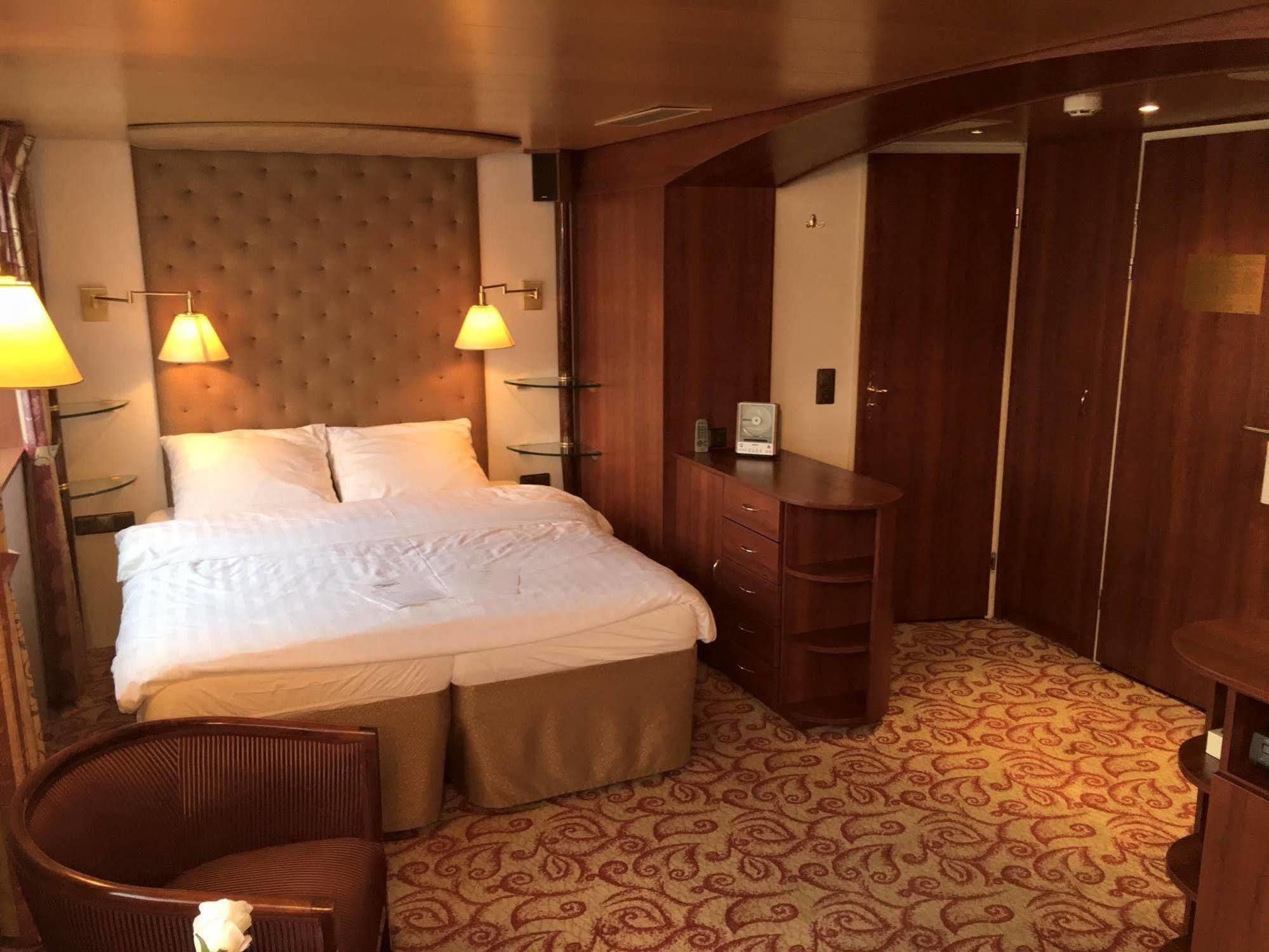 ホテル Knm Ms Switzerland II - Frankfurt フランクフルト エクステリア 写真